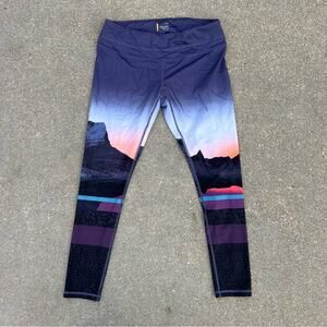 Lucy Mountain Sunrise Serene Yoga Workout Leggings Large Regular